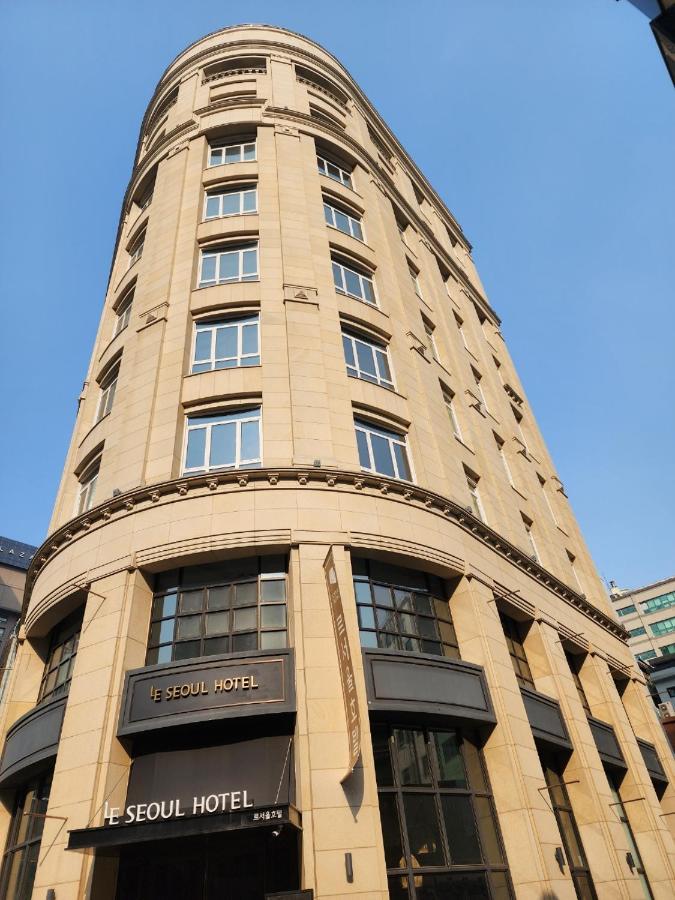 Le Hotel *