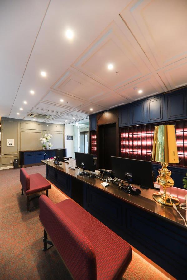 Le Hotel